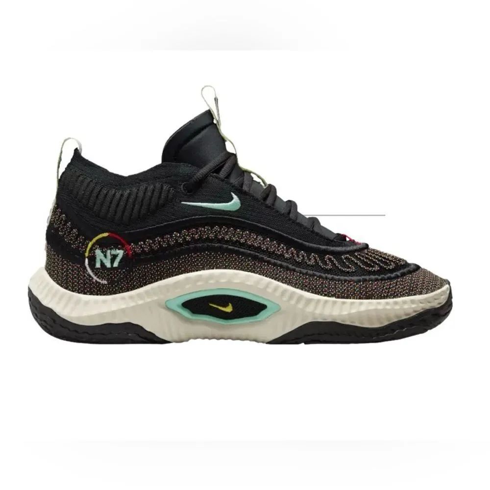 Nike Cosmic Unity 3 'N7' men's basketball shoe in the black, coconut milk